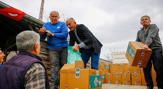 Büyükşehir Belediyesinin çiftçiye desteği sürüyor