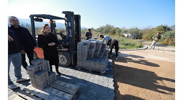 Filiz başkan gökçealandaki yol çalışmalarını anlattı: kenti nakış nakış işliyoruz