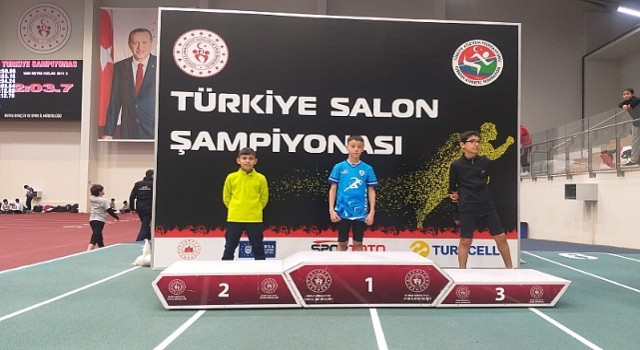 Gemlik atletizmde başarıya koşuyor