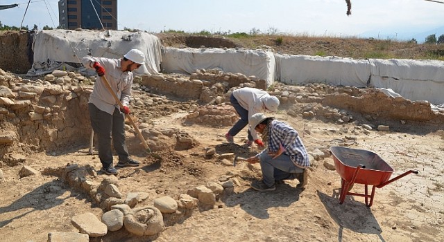 Yeşilova ve Yassıtepe kazıları geçmişe ışık tutmaya devam ediyor