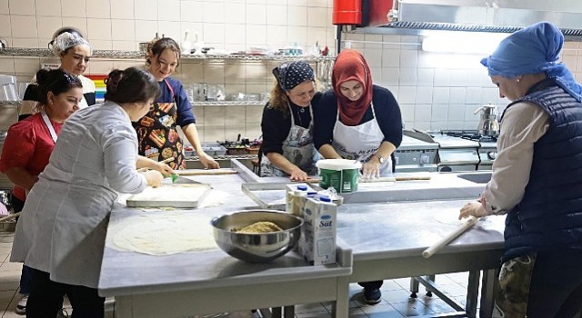 Pastacı Çırakları Çankayada Yetişiyor