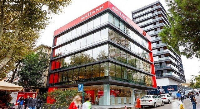 Akbank VikiMaratonda “İş Hayatında Kadın” İçerikleri Mercek Altına Alınacak