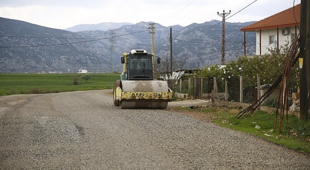 Büyükşehir Belediyesinden Karataş Mahallesine asfalt