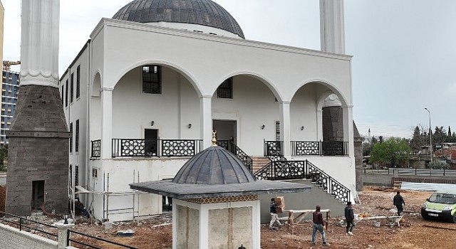 Güneş Mahallesi Cami ibadete hazır hale getiriliyor