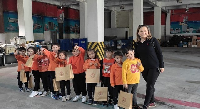 Karşıyakada yeni nesillere geri dönüşüm bilinci aşılanıyor