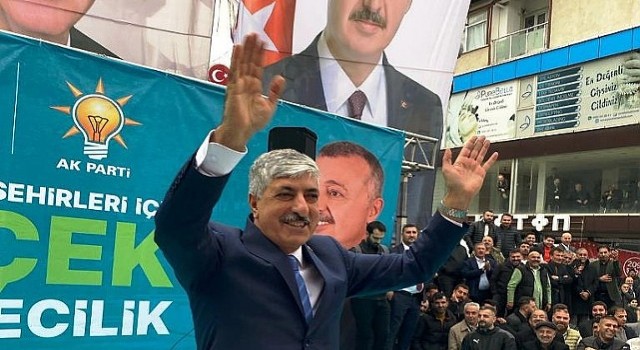 Ömeroğlu sevgisi alana sığmadı; AK Parti Dilovası&#39;nda büyük coşku