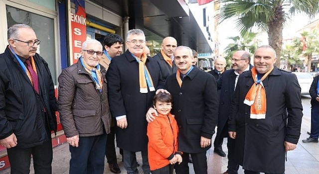 Tipioğlu ve Çiftçi, Fatih Caddesi esnaflarını gezdi