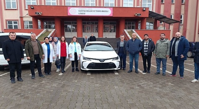 Toyota Otomotiv Sanayi Türkiye&#39;den Deprem Bölgesindeki 20 Okula Ekipman Desteği