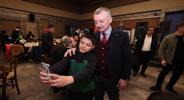 Yavuz ve Büyükakın, yetimlerle iftarda buluştu