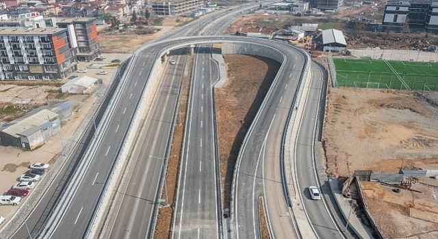 Yeşilova-Solaklar Kavşağı trafiğe açıldı