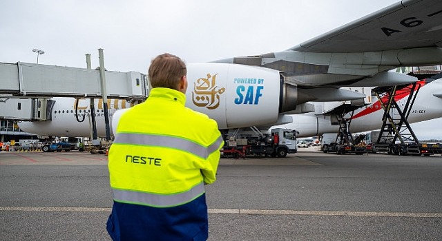 Emirates, Amsterdam Schiphol Havalimanındaki uçuşları için Sürdürülebilir Havacılık Yakıtı tedarikine başladı