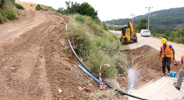 ASAT Kumlucanın kırsal mahallelerinde içme suyu hatlarını yeniliyor