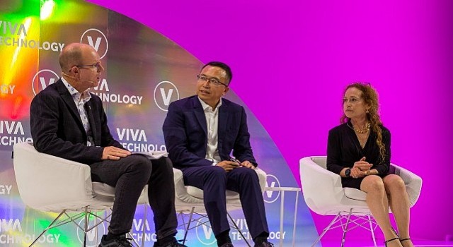 HONOR Dört Katmanlı Yapay Zeka Mimarisini Tanıtıyor! VivaTech 2024te Daha Fazla Yapay Zeka Deneyimi için Google Cloud ile İş Birliği Yaptı