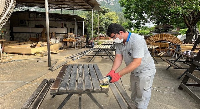 Kındılçeşmedeki piknik masaları yenileniyor