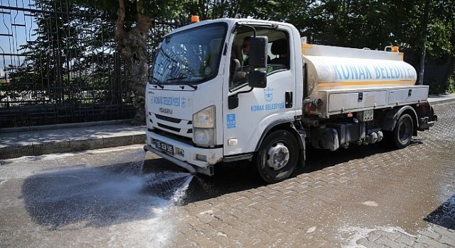 Konakta temizlik seferberliği: Mahallelerde eş zamanlı temizlik ve yıkama çalışması başladı