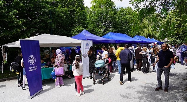 Selçuklu Belediyesi, her yıl Bosna Hersein Saraybosna ve Zenica şehirlerinde düzenlenen “Türkiye Günleri Çocuk Şenliği”nde