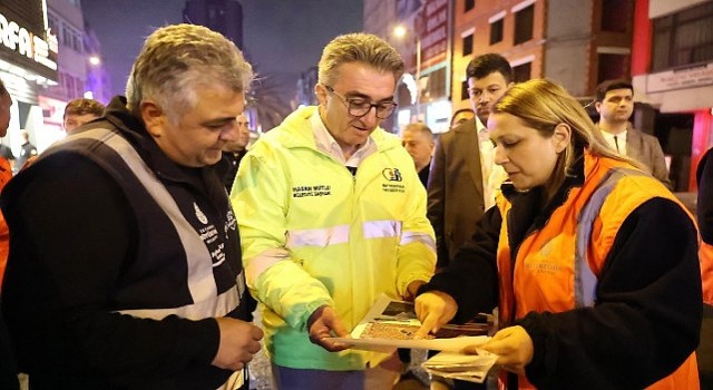 Yollar yenileniyor, Bayrampaşa güzelleşiyor