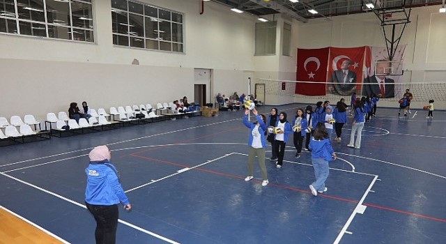 28 İlçede Büyükşehir Yaz Spor Okulları Kayıt Heyecanı Başladı