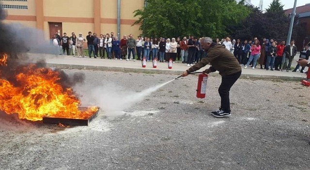 Büyükşehir İtfaiyesinden gençlere eğitim