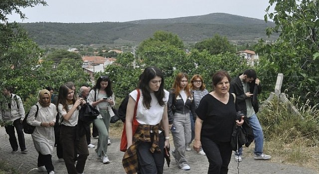 Egeli genç sosyologlardan Ege ;nin köylerine uygulama gezisi