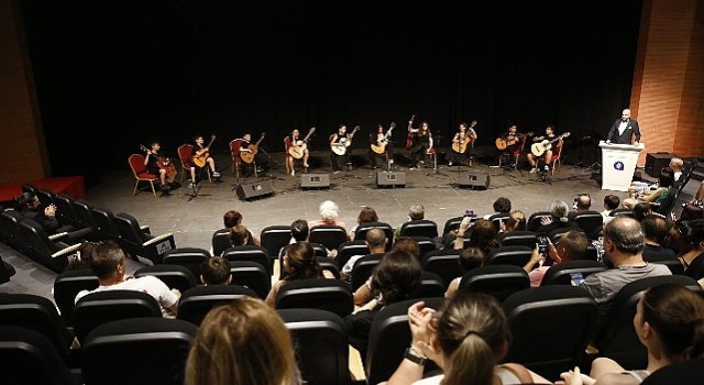 Yıldız Kenter Sahnesinde harika konser