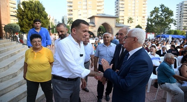 Başkan Özyiğit, Mersin Cemevinde Aşure etkinliğine katıldı