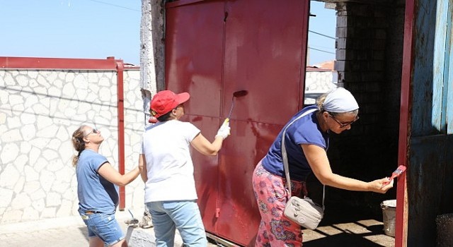 Güzelbahçe Kadınlarından İmece Örneği