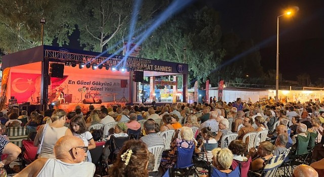 Aydın Büyükşehir Belediyesi&#39;nin Aydın genelinde düzenlediği “Yaz Konserleri” etkinliği dün akşam Didim Akbük Limanında gerçekleştirildi