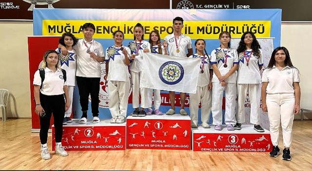 Büyükşehir Belediyesi Sporcularından Taekwondo Şampiyonalarında Büyük Başarı