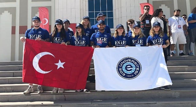 Egeli gençler Büyük Taarruzun 102nci yılını zaferin yaşandığı topraklarda kutladı