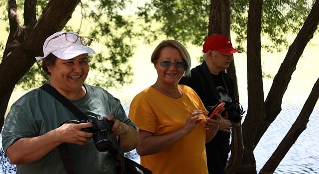 Kadınlar, Mor Kadrajla fotoğraf çekmeyi öğrenecek