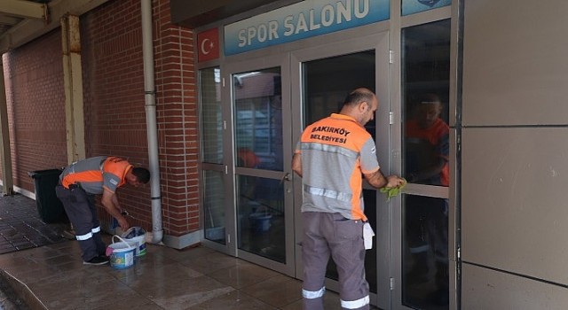 Bakırköy Belediyesinden okullara temizlik görevlisi desteği