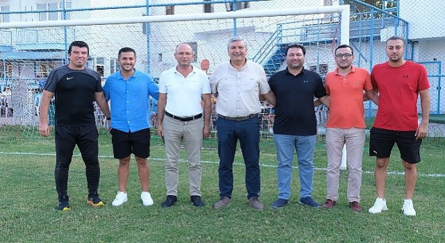 Başkan Topaloğlundan futbolculara yemek