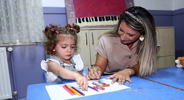 Çankaya Belediyesi gece gündüz çocukların yanında.