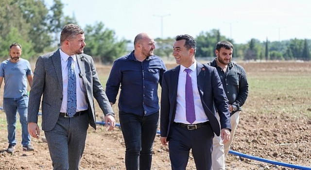 CHP Genel Başkan Yardımcısı Erhan Ademden Bucanın tarım çalışmalarına övgü