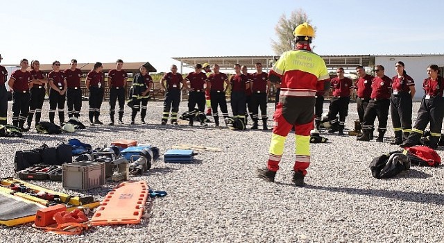 Konya Büyükşehir İtfaiyesi KKTCde Görevli İtfaiye Personellerine Eğitim Verdi