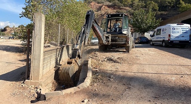 Kumluca Şehir Mezarlığına cenaze hizmet birimi açıldı