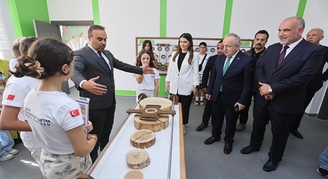 Sanayi ve Teknoloji Bakanı Kacır, Canik Özdemir Bayraktar Keşif Kampüsünde