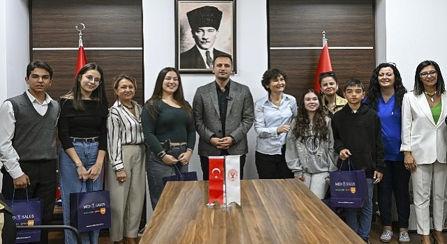 Bornova Belediyesi nden diyabetli öğrencilere teknolojik destek