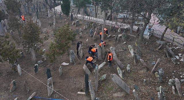 Başkan Altay: “Ahlat tan Sonraki En Önemli Türkiye Selçuklu Mezarlığında Mezar Taşlarını Restore Ediyoruz”