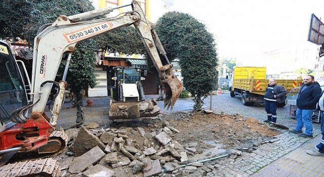 Çarşıda değişim zamanı: Efes Selçukta doğal gaz ve altyapı çalışmaları başladı