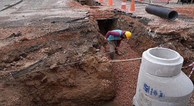 İSUdan Derince Denizciler Caddesine 30 milyonluk altyapı yatırımı