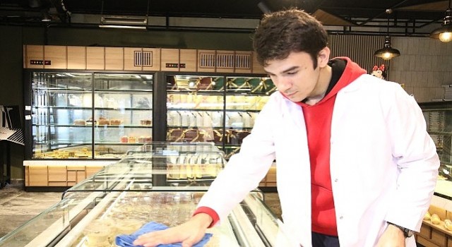 Ahmete istihdam kapısı Cemil Meriçte açıldı