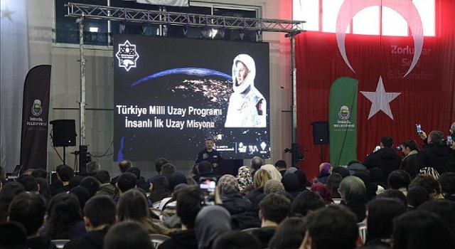 Astronot Alper Gezeravcı İnegölde Öğrencilerle Buluştu