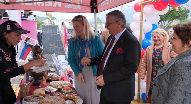 Kemerde “Bana Ülkeni Tanıt Festivali”