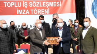 İzmir Karabağlar’da toplu sözleşme sevinci