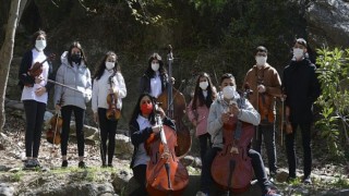 İnci Vakfı Çocuk Orkestrası, 23 Nisan’ı coşkuyla kutlamak için herkesi konser klibini izlemeye davet ediyor