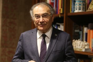 Prof. Dr. Nevzat Tarhan: “Hata yapmak büyümenin bir parçasıdır”