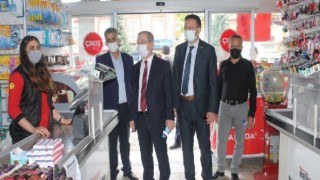 CHP Konya İl Başkanı Barış Bektaş, esnaf ve vatandaşların sorunlarını dinledi.