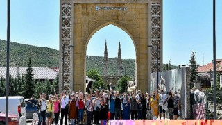 Ankara Büyükşehir Belediyesi’nin yerel ekonomiyi canlandıran kent gezileri devam ediyor